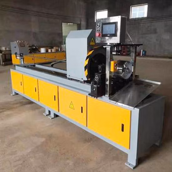 Machine de découpe de noyau de papier à déchargement automatique